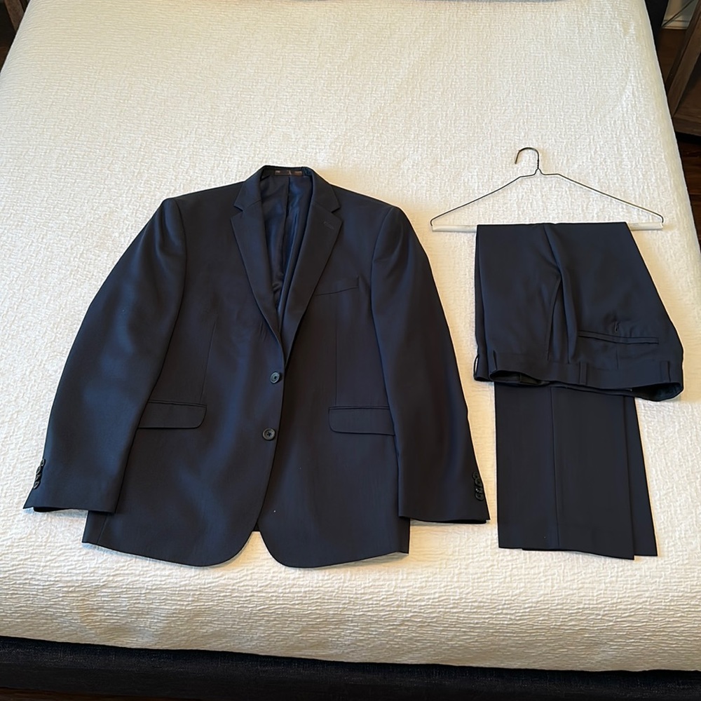 Mens Kenneth Cole Suit